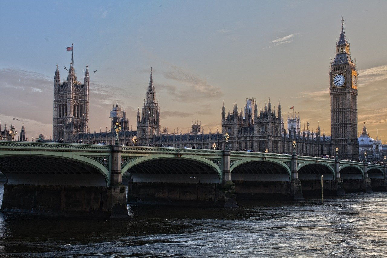London Parliament - Image by Adam Derewecki