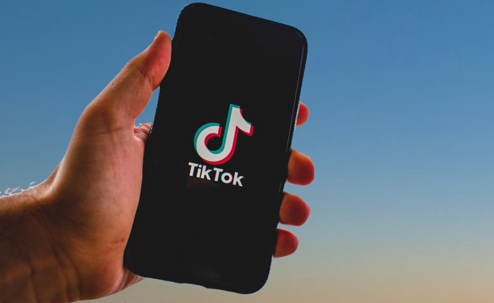 TikTok on Smartphone - Image by Nitish Gupta