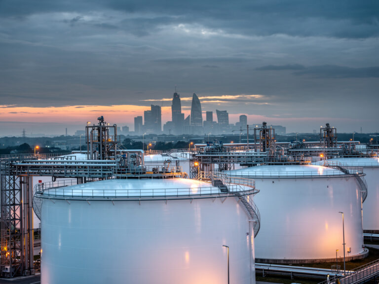 Germany Weighs Extending Oil Reserve Release as Market Volatility Lingers